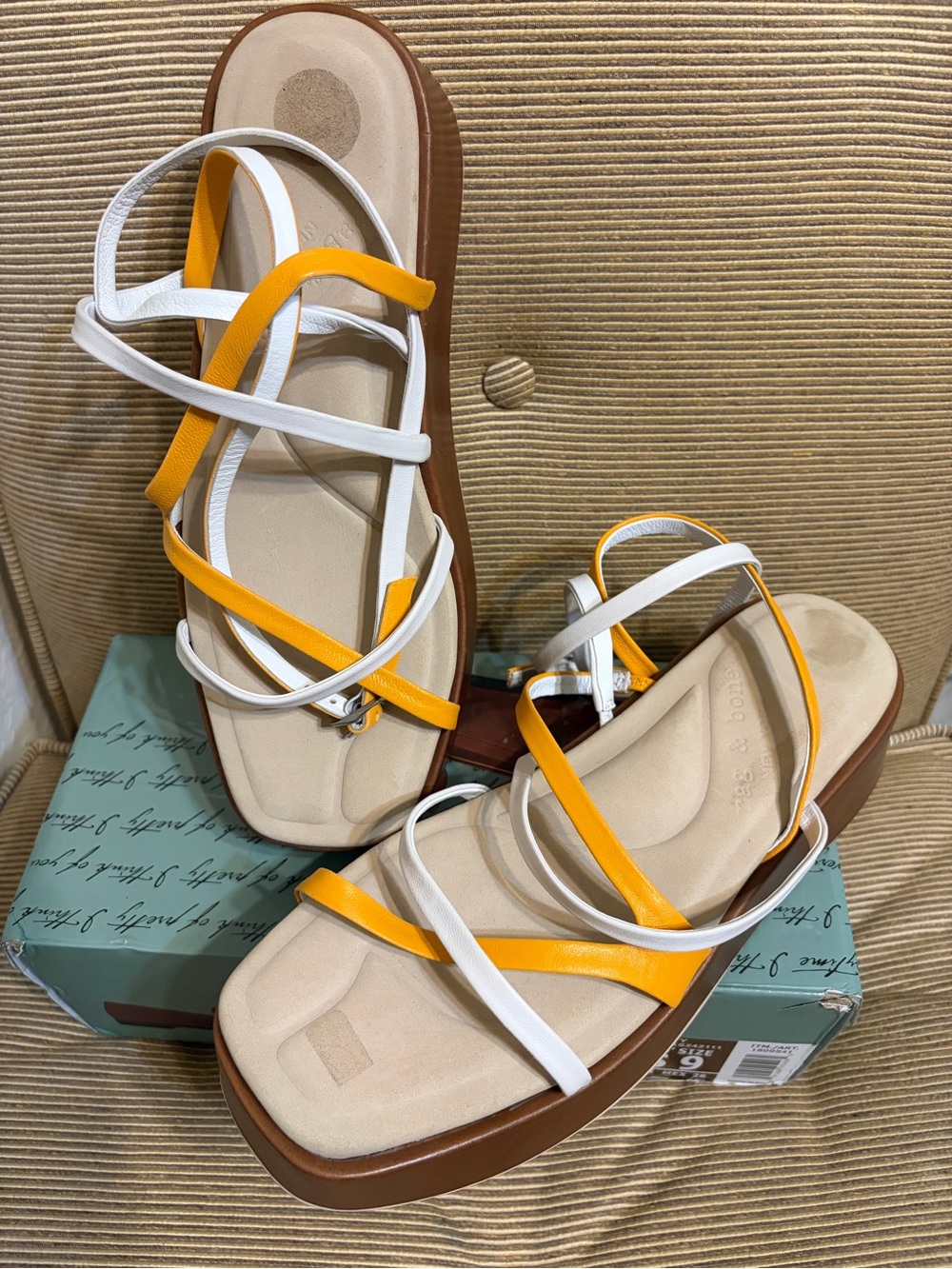 NWOT rag & bone Logan Strappy Leather Flatform Sandal in Saffron/White- Size 7.5